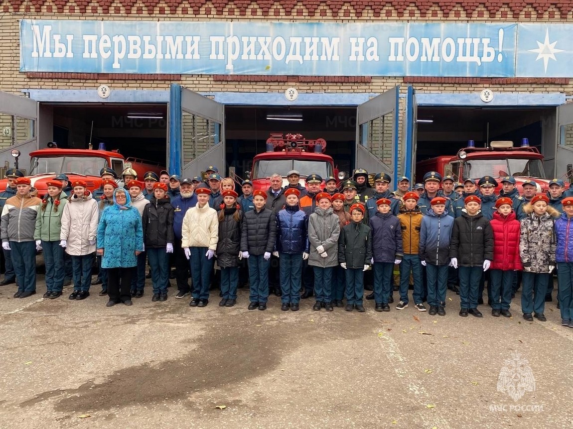 Мемориальная доска памяти - г. Нижний Ломов, ул. Октябрьская 43 на портале  ВДПО.РФ